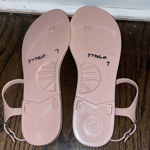 Katy Perry size 7 donut sandals nwt - Picture 7 of 7